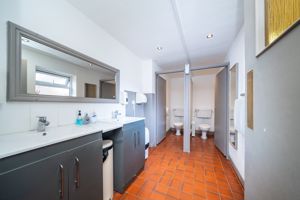 WC- click for photo gallery